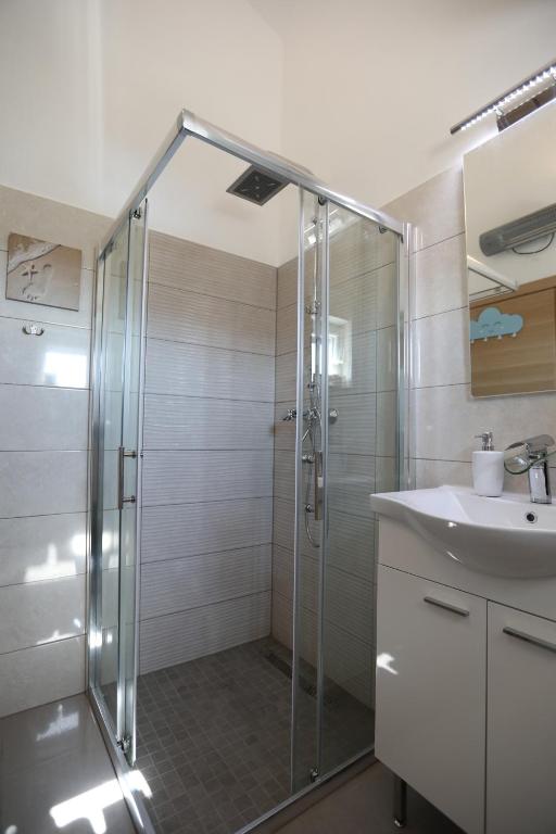 Surf & joy - Croatia vacation rentals seaview apartment photo 3