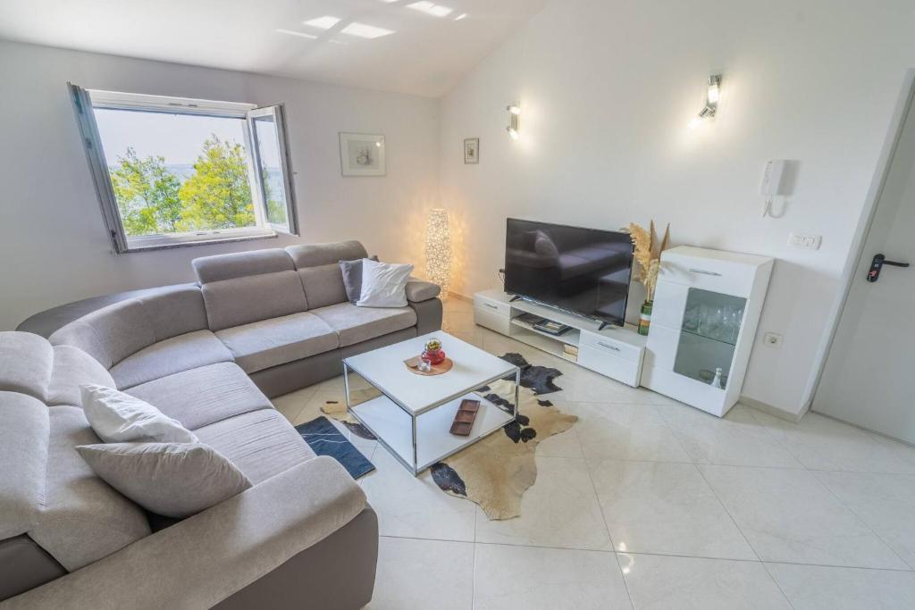 MY DALMATIA - Sea view apartment Privlaka with free private parking photo 3