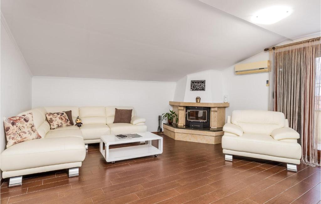 Cozy Apartment In Viskovo photo 3