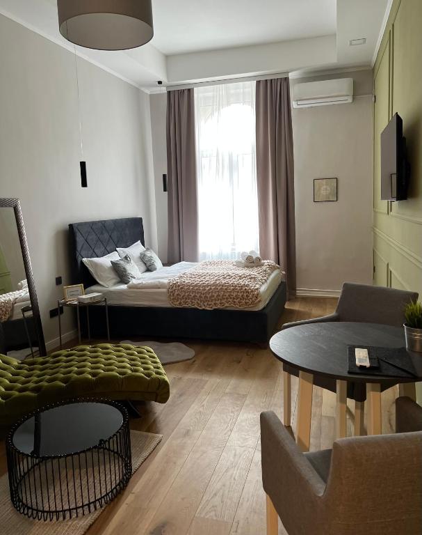 ROOM 44 photo 2