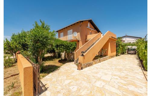 Nice Apartment In Privlaka With Wifi — photo 1