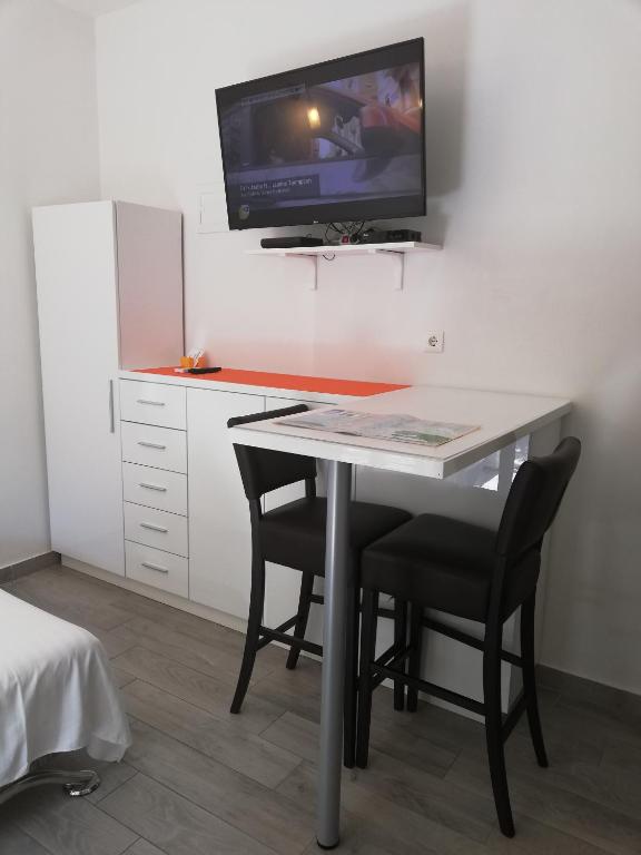 Apartment Vinko photo 2