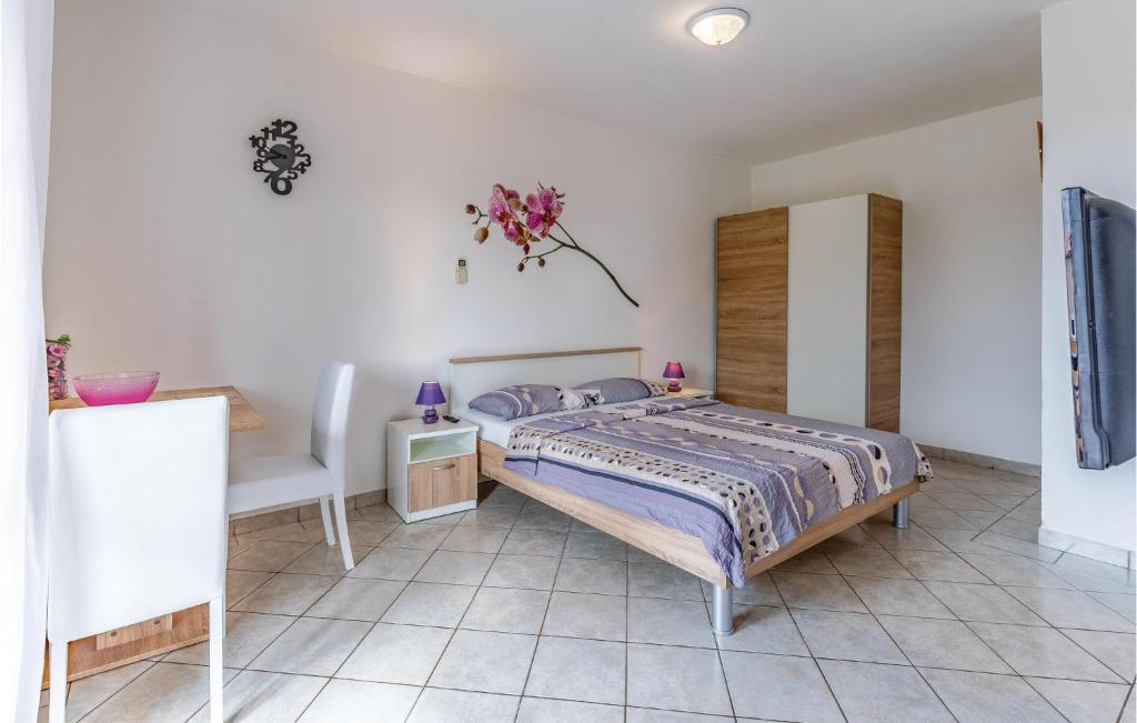 Studio Apartment In Medulin photo 2