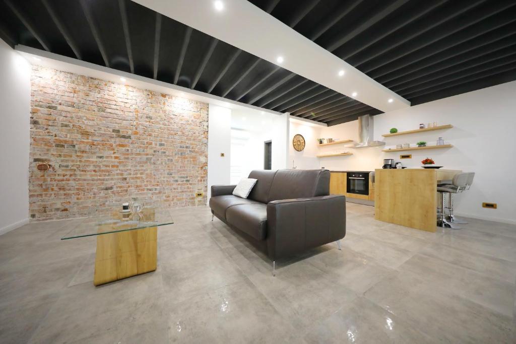 Harbour Apartment sea view — photo 1