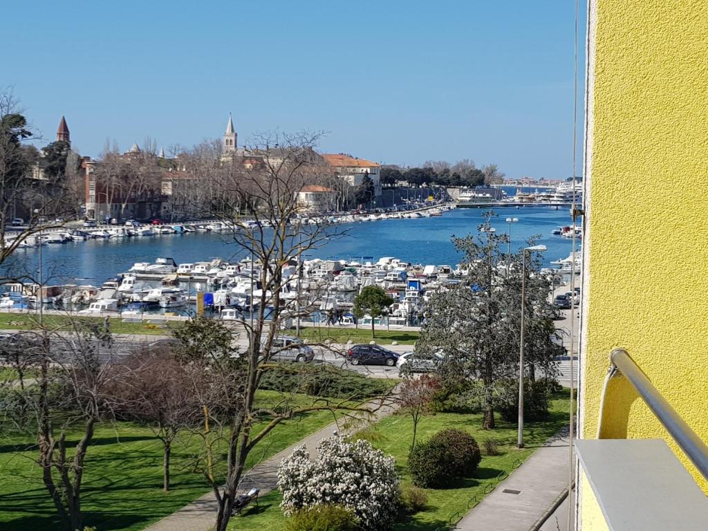 Harbour Apartment sea view photo 3
