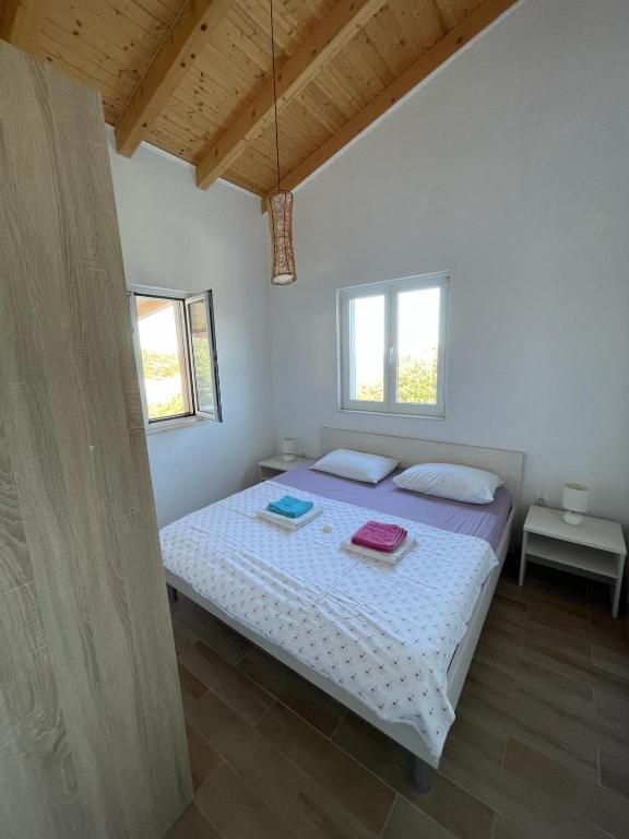 Seaside holiday house Cove Mala Svitnja photo 2