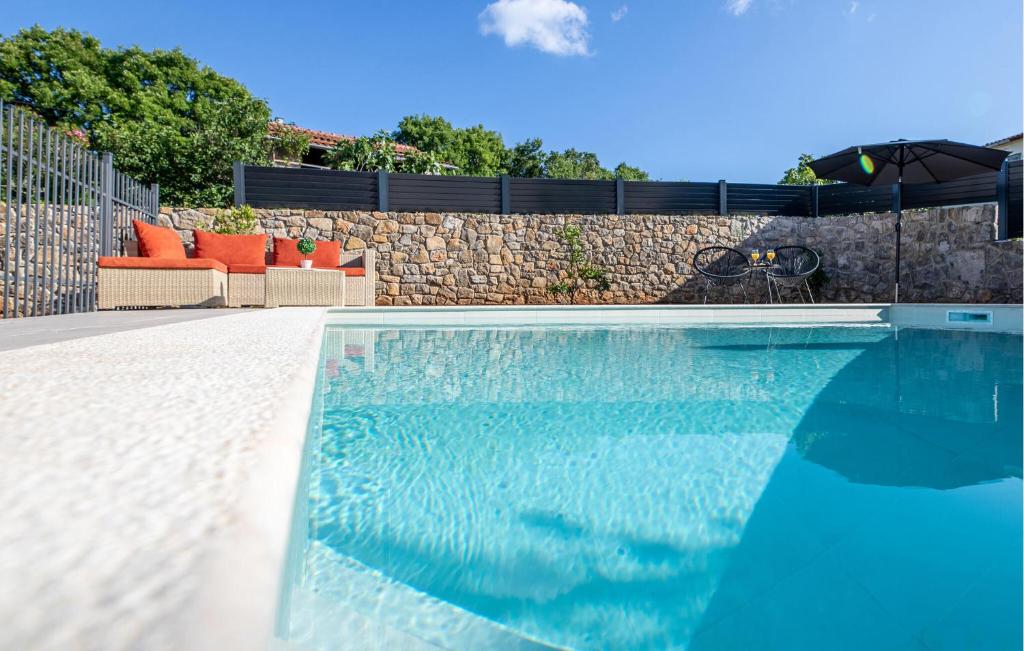 Gorgeous Home In Lakmartin photo 2