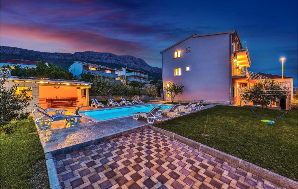 Holiday Home In Kastel Kambelovac photo 2