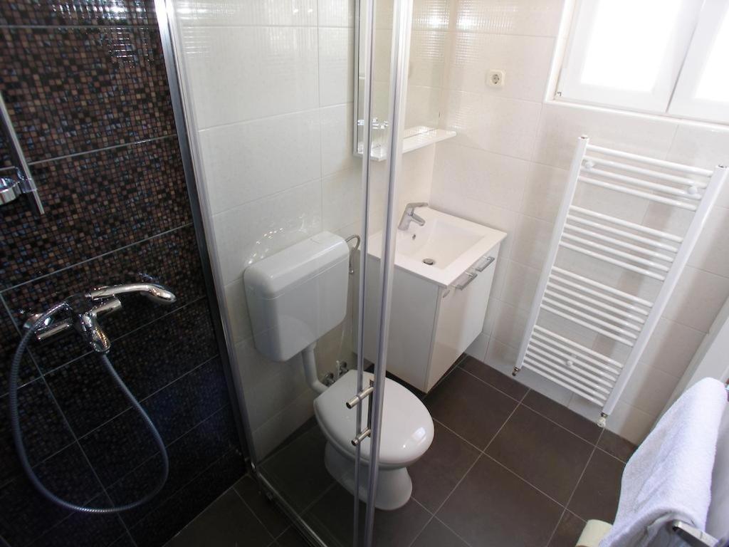 Studio apartment in Vodice with terrace photo 3
