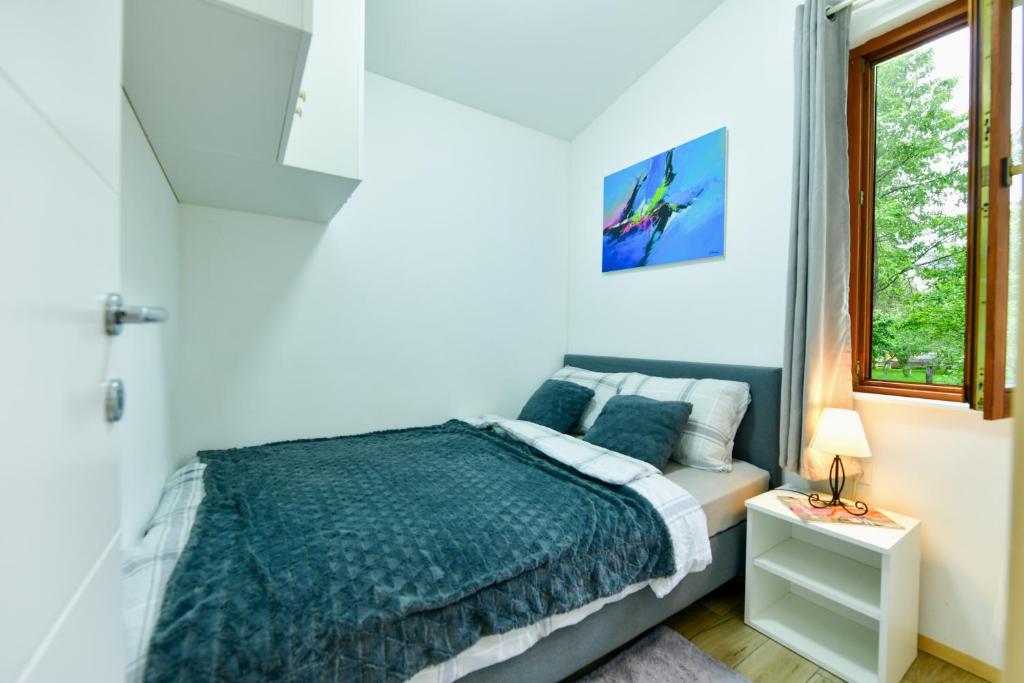 Secluded holiday house Rakovica photo 2