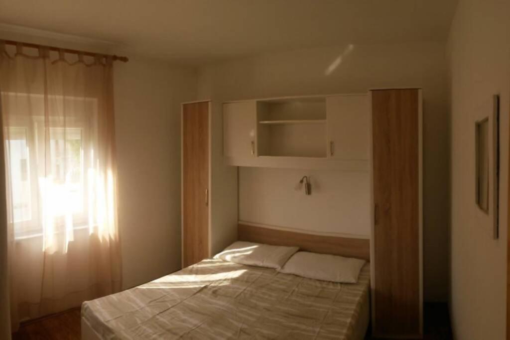 Apartments 501 - spacious and bright apartment on island of Rab photo 3
