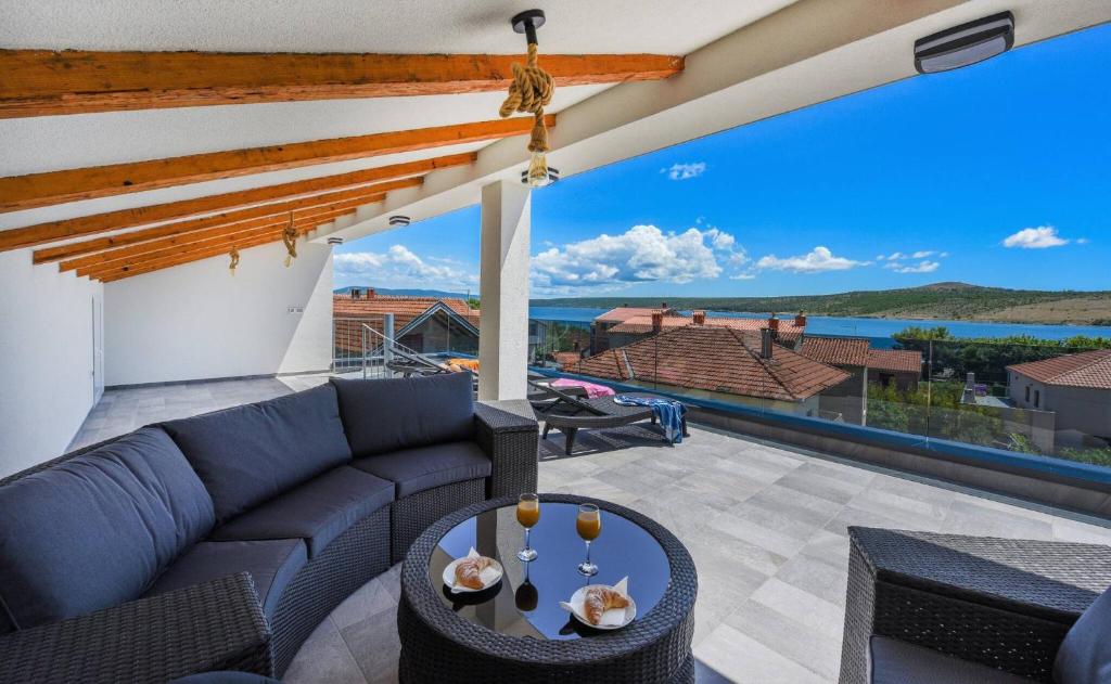 MY DALMATIA - Sea view villa Possedaria with amazing roof terrace — photo 1