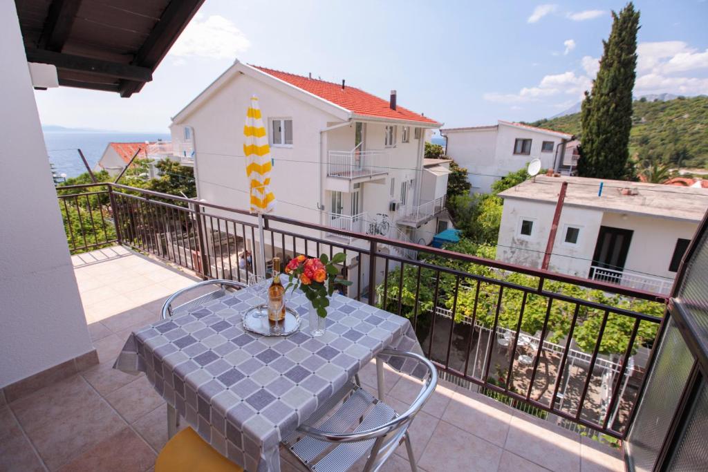 Apartments Adna — photo 1