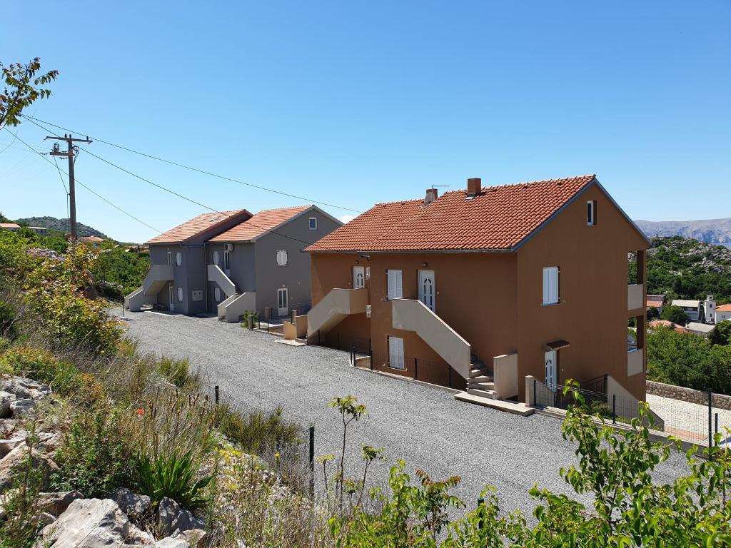 Slavica apartments 1 photo 2