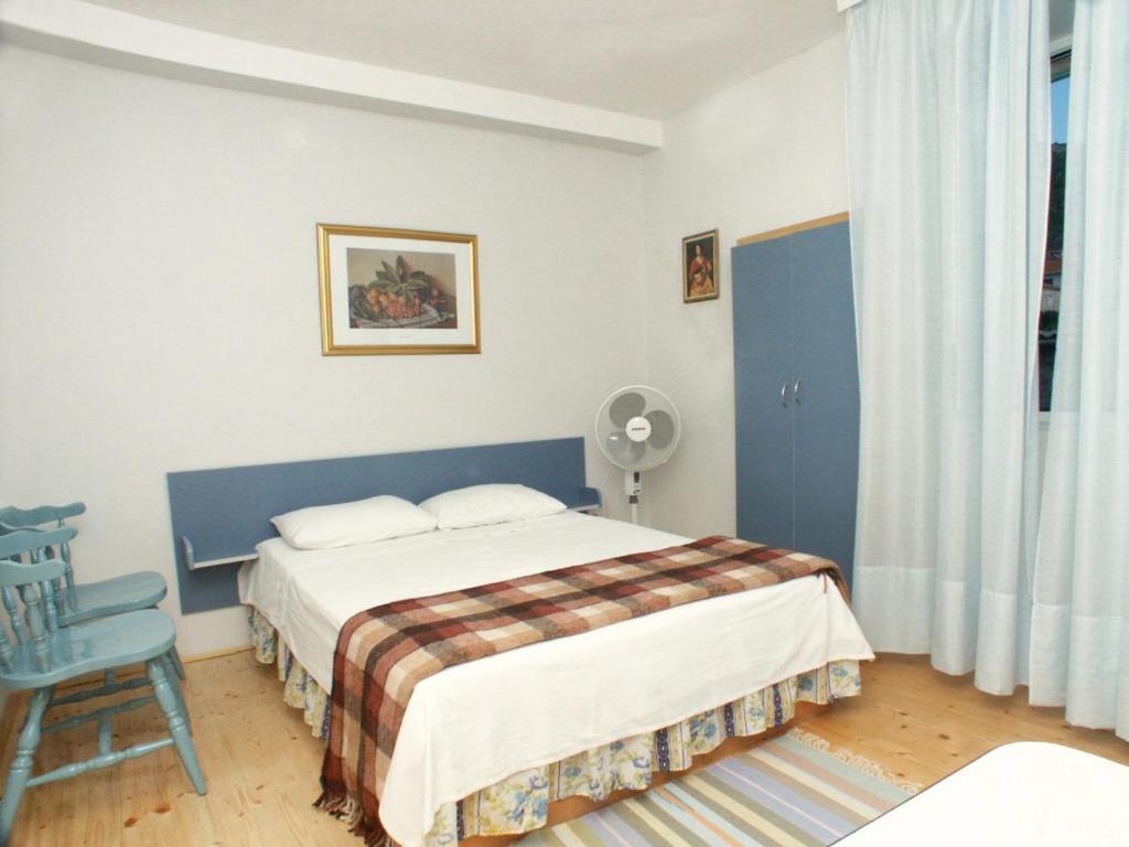 Apartments by the sea Komiza photo 2