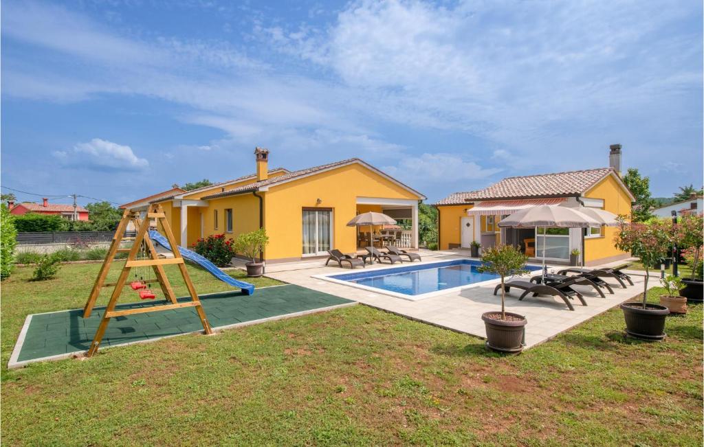 3 Bedroom Stunning Home In Labin — photo 1