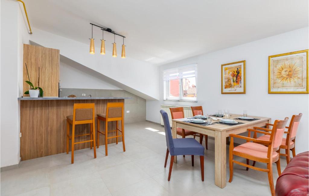 Awesome Apartment In Pula With Wifi photo 3