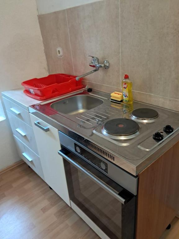 Studio Apartman Ivanka photo 3