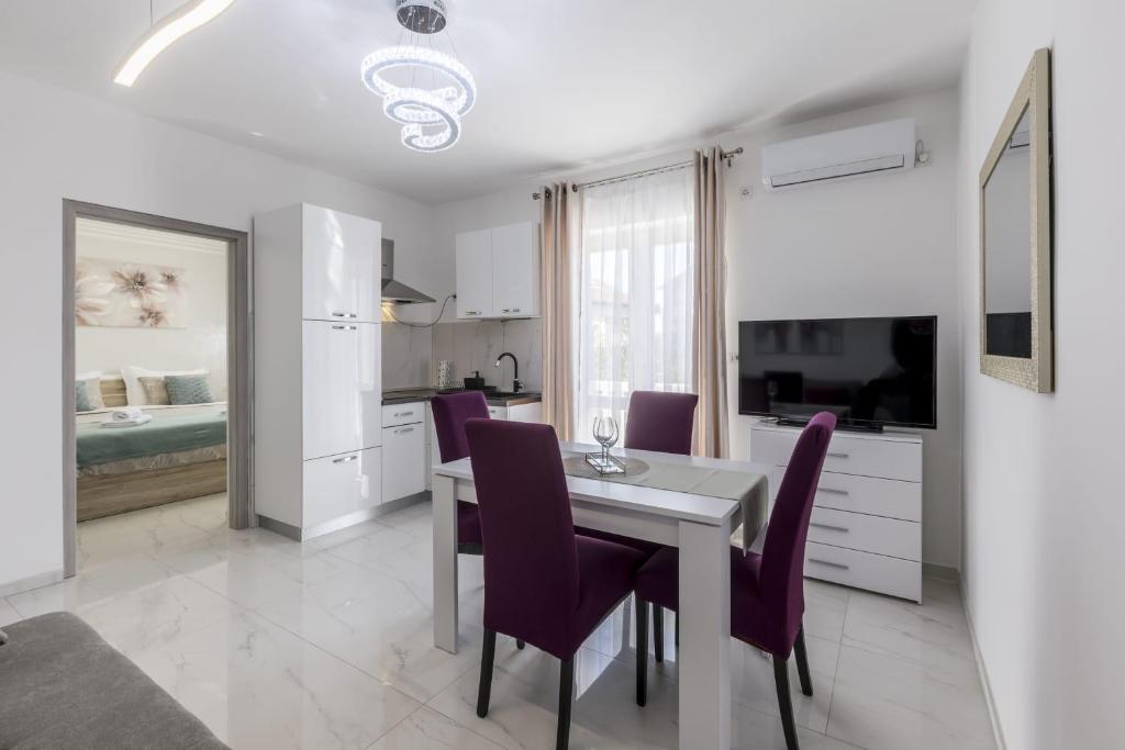 Royal Rose Gold Apartment — photo 1