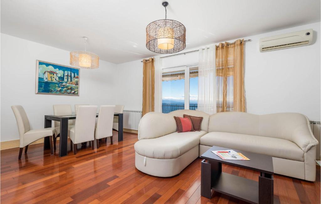 3 Bedroom Stunning Apartment In Icici photo 3