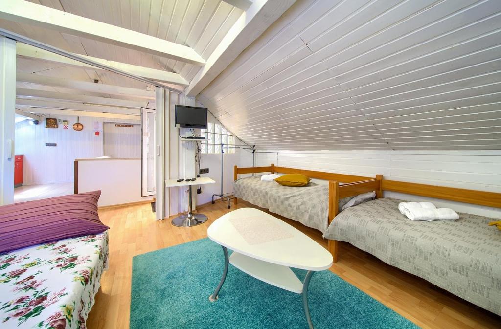 Stella Apartmani Malinska Samoborska 9 photo 2