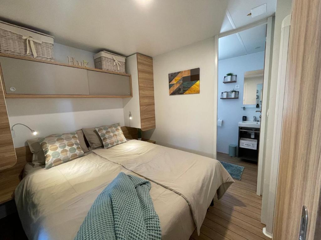 ROVINIA mobile home photo 2