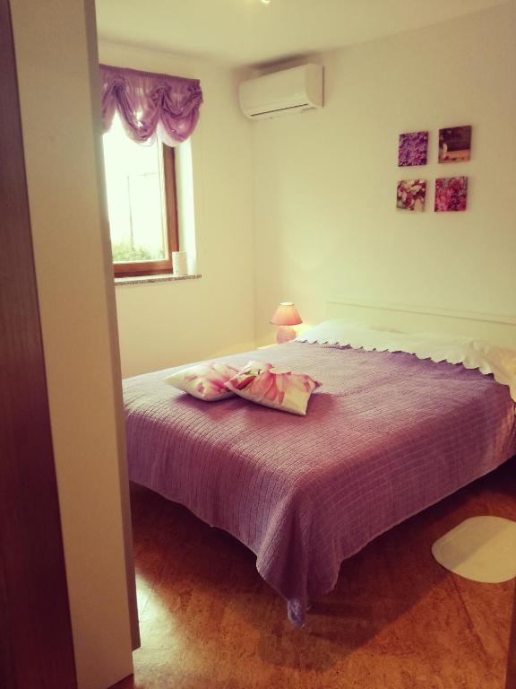 Room Kris with private entrance & private bathroom — photo 1