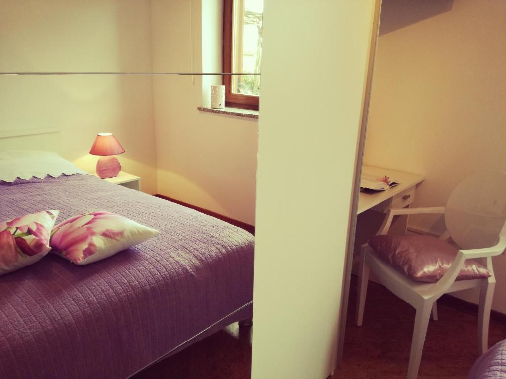 Room Kris with private entrance & private bathroom photo 2