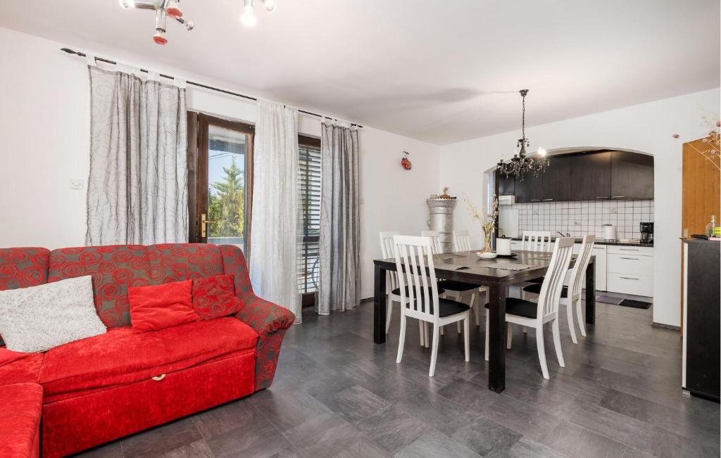 2 Bedroom Nice Apartment In Rab photo 2