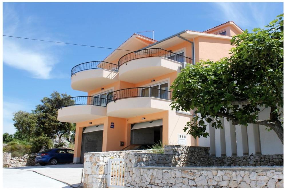 Apartments by the sea Razanj — photo 1