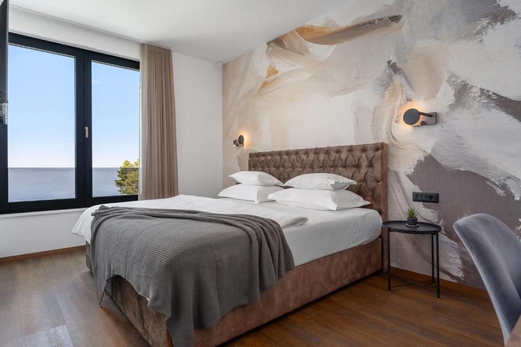 Seafront Villa Kiara with 5 en-suite bedrooms in Omiš photo 2