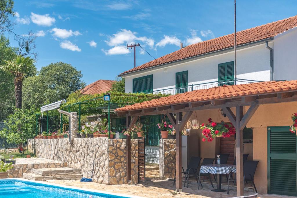 Holiday home Srdašce photo 3