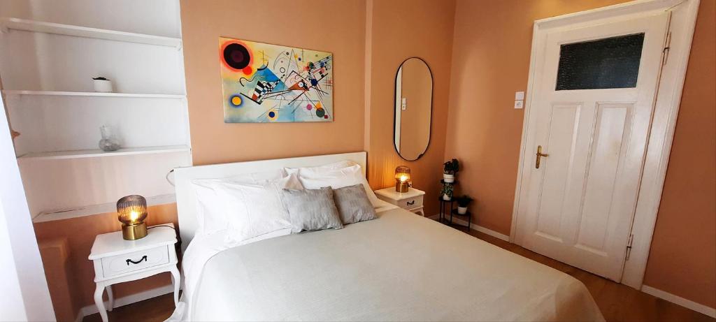 Spacious Apartment Near Old Town photo 2