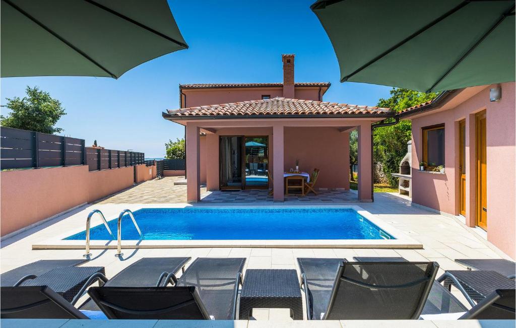 Villa Martulin — photo 1