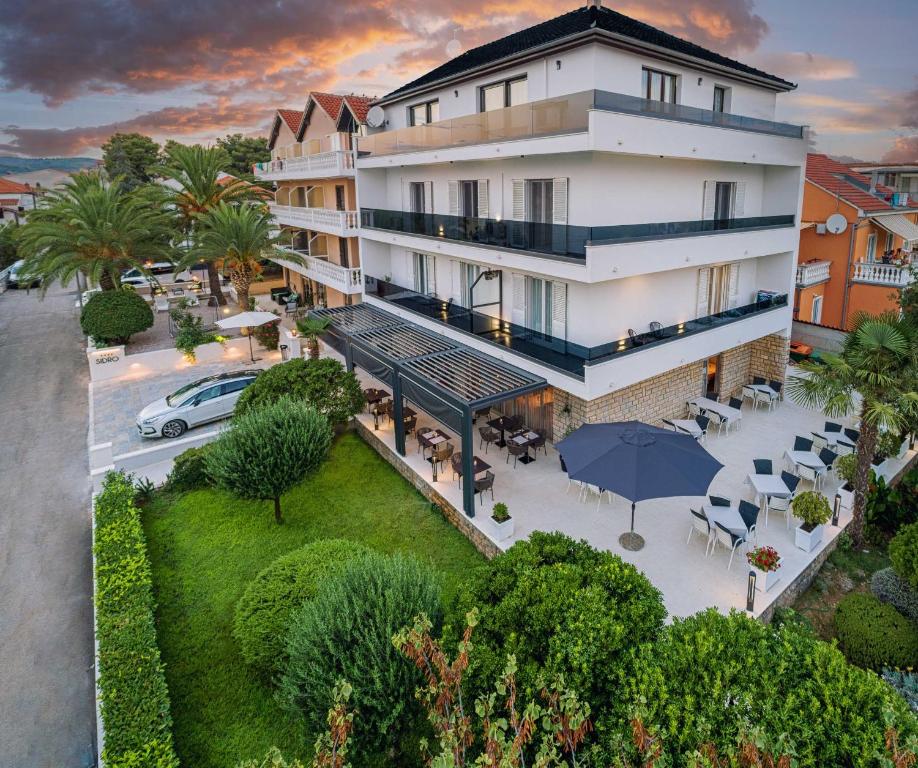 SIDRO Apartments — photo 1