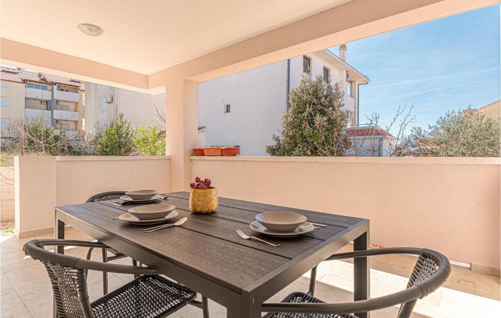 1 Bedroom Amazing Apartment In Vodice — photo 1