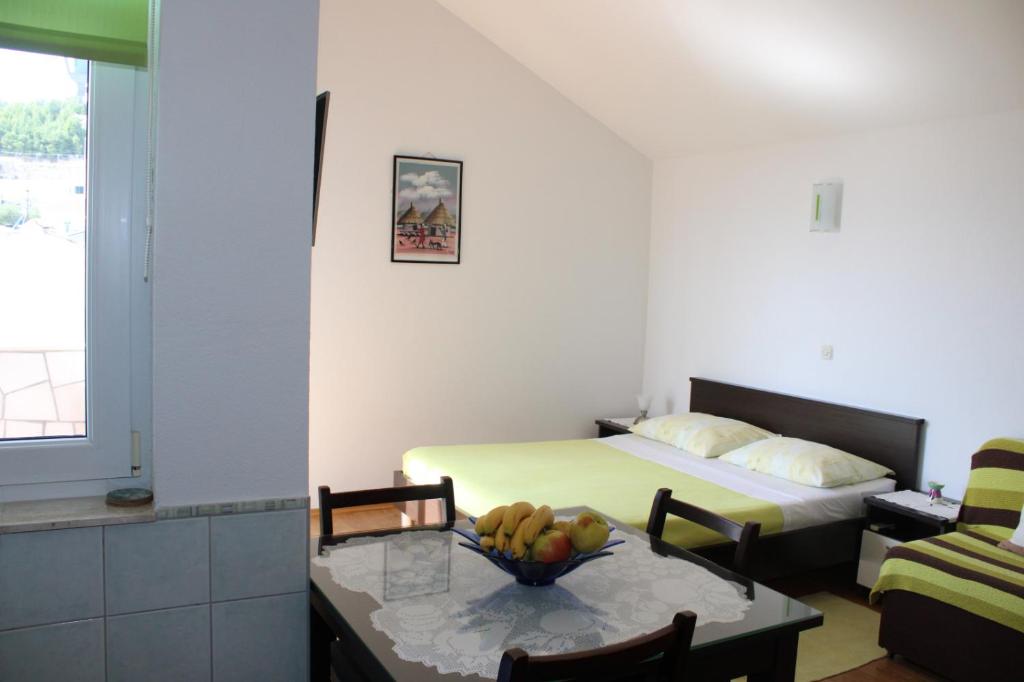 Studio apartment in Duce with sea view photo 2
