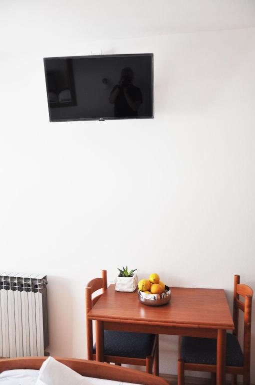 Sunrise Apartments and Studio Apartments photo 3