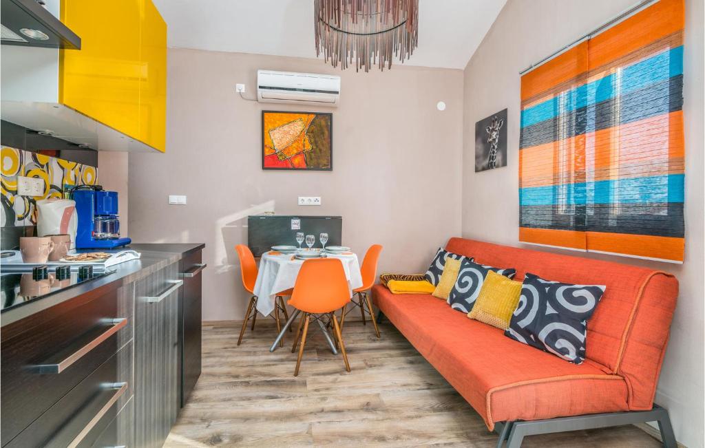 1 Bedroom Gorgeous Apartment In Njivice photo 2