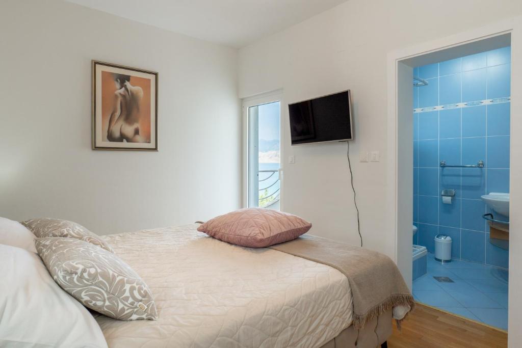 Pool apartment Ena photo 3