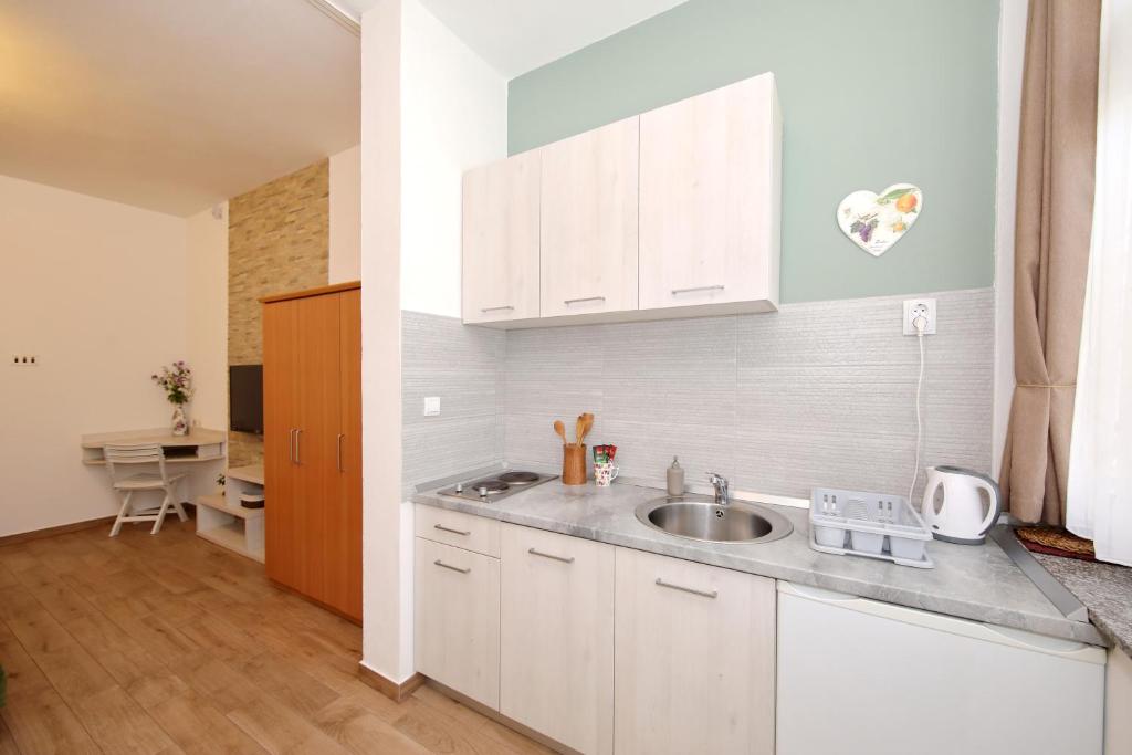 Studio close to the beach - Zadar Borik photo 3