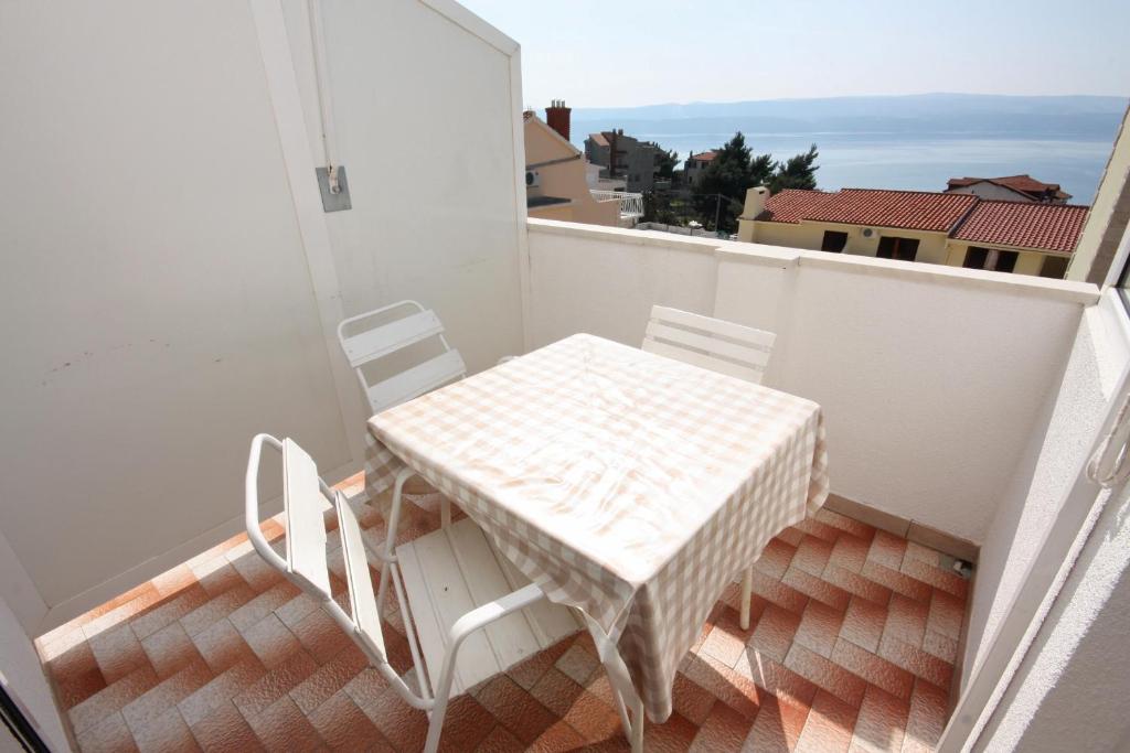 Apartments with a parking space Nemira photo 3