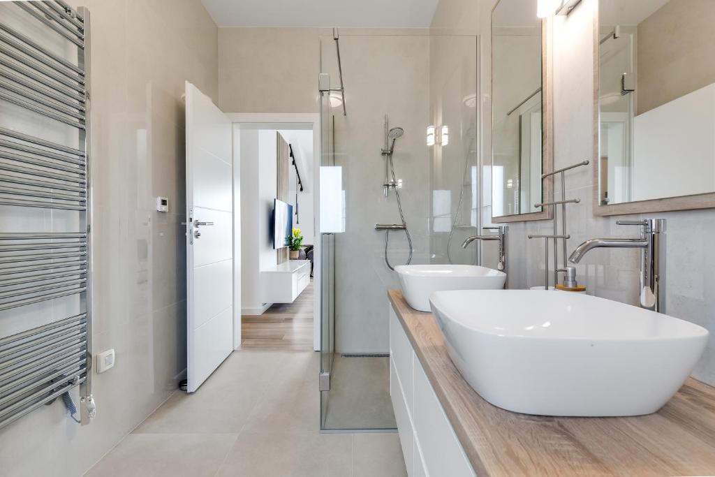 Tesa Luxury Apartment photo 3