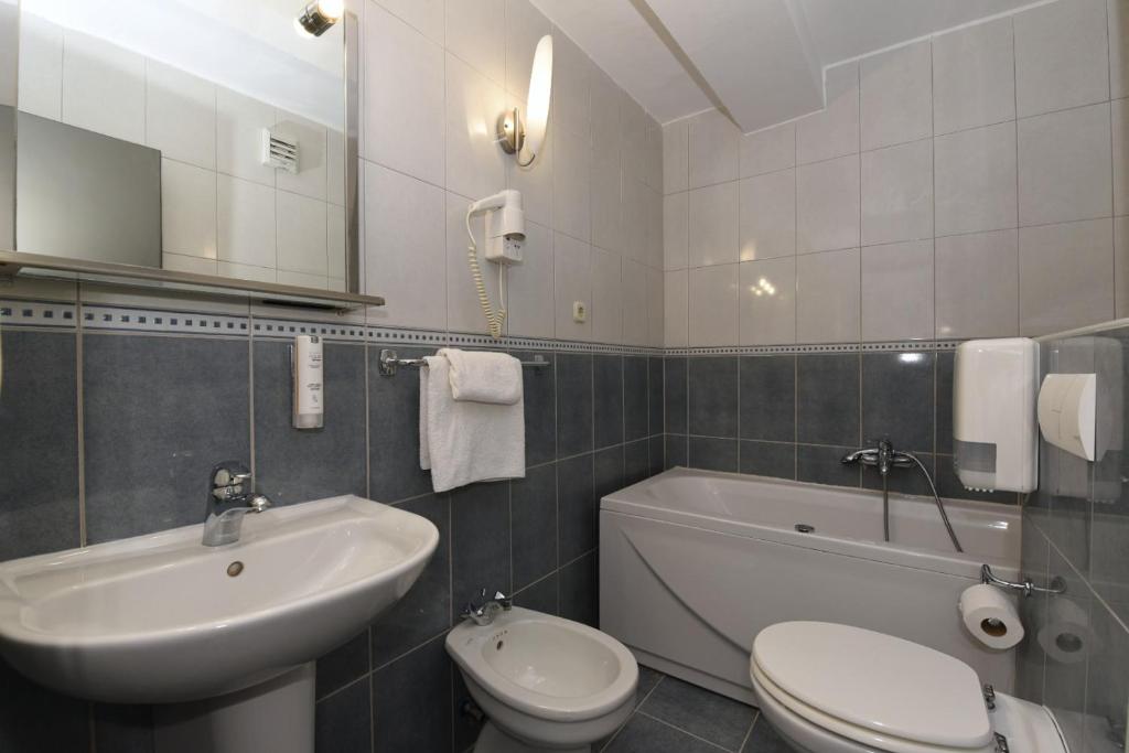 Hotel Tolero photo 3