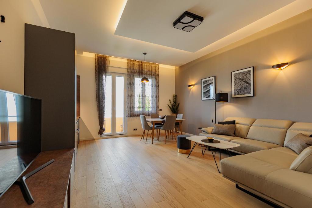 Sunset Bridge Apartment — photo 1