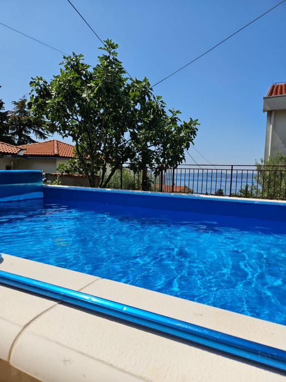Apartments with heated outdoor swimming pool 9X4m — photo 1