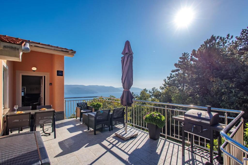 Seaview House photo 2