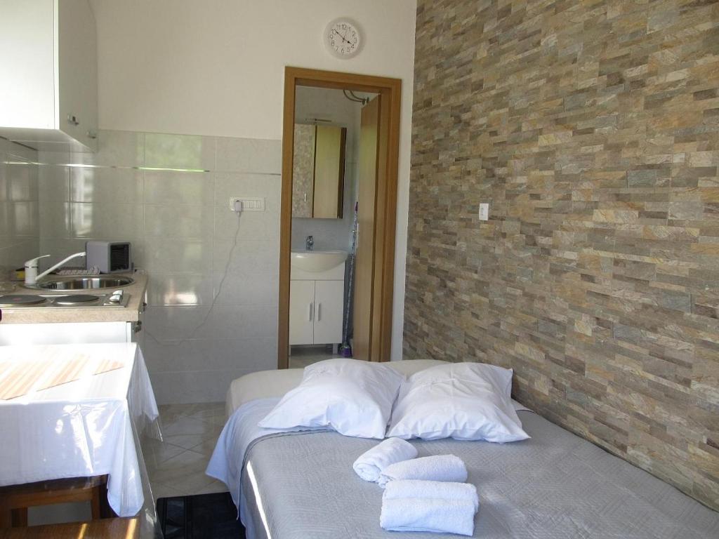 Room Sanjica photo 2