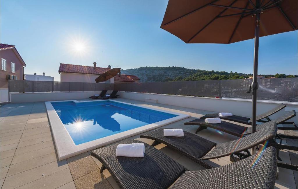 Three-Bedroom Holiday Home In Razanj photo 3