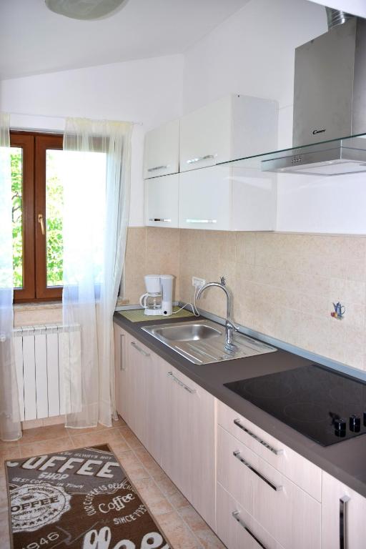 Villa Krasa sea view apartmants with pool photo 3